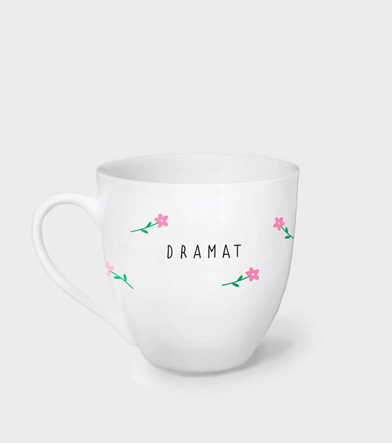 dramat kubek poprawka mockup