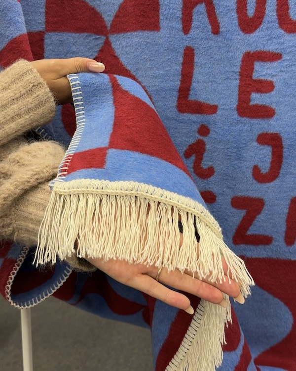 Koc - Pod tym kocykiem leżymy i jemy czipsiki 5 Koc - Pod tym kocykiem leżymy i jemy czipsiki - obrazek 5