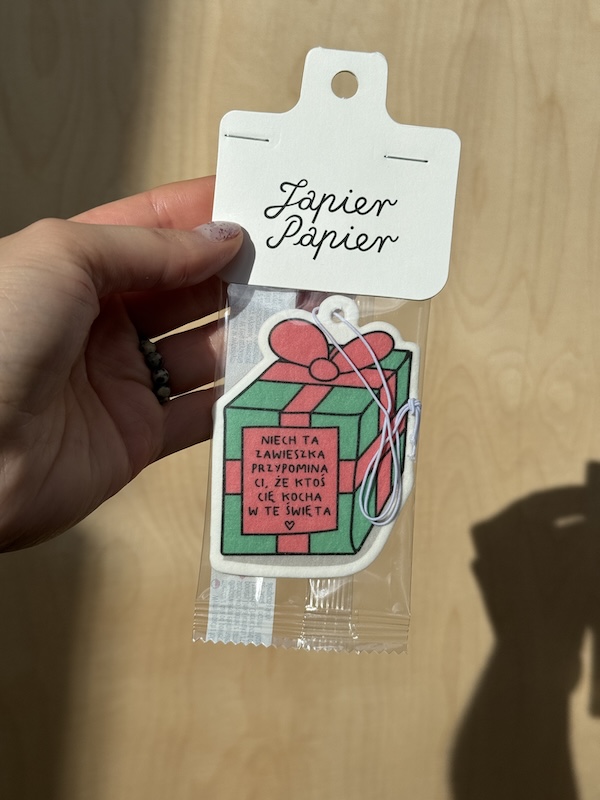 Ktoś Cię kocha w te święta - zawieszka zapachowa 3 Ktoś Cię kocha w te święta - zawieszka zapachowa - obrazek 3