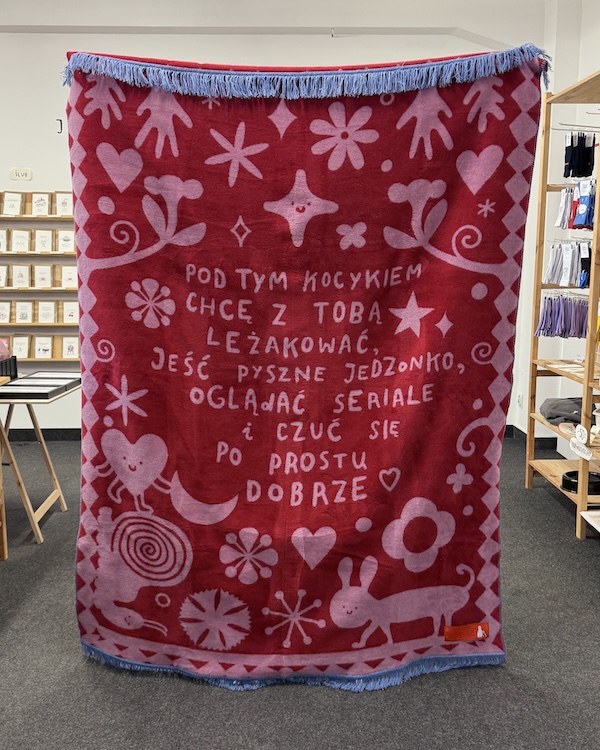 Koc walentynkowy - Pod tym kocykiem chcę z Tobą leżakować... 2 Koc walentynkowy - Pod tym kocykiem chcę z Tobą leżakować... - obrazek 2