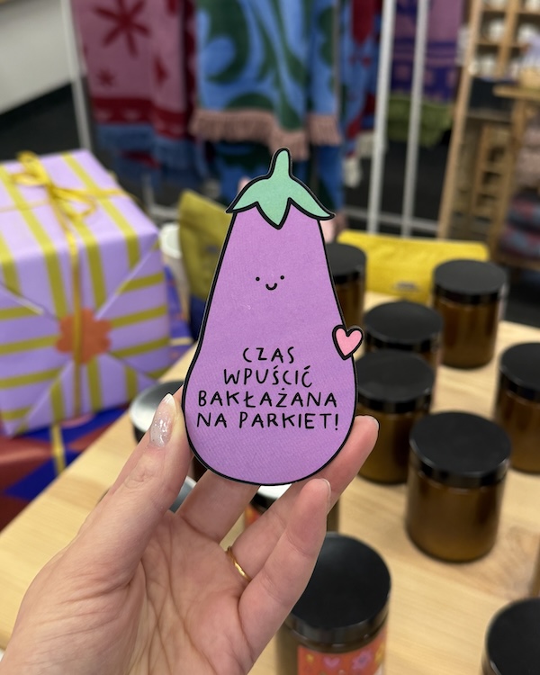 Drewniany magnes na lodówkę - Bakłażan 2 Drewniany magnes na lodówkę - Bakłażan - obrazek 2